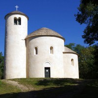 Rotunda na hoře Říp